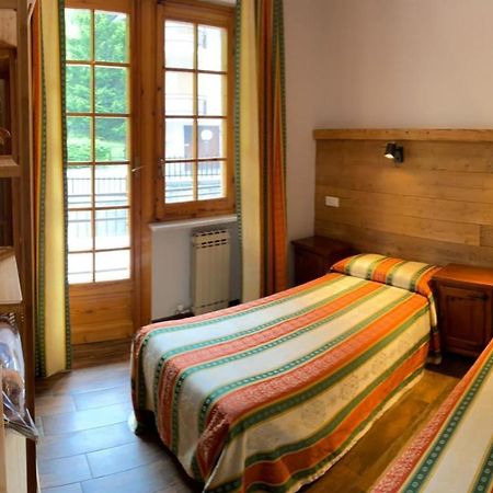 Hotel Trois Etoiles Entracque Ngoại thất bức ảnh
