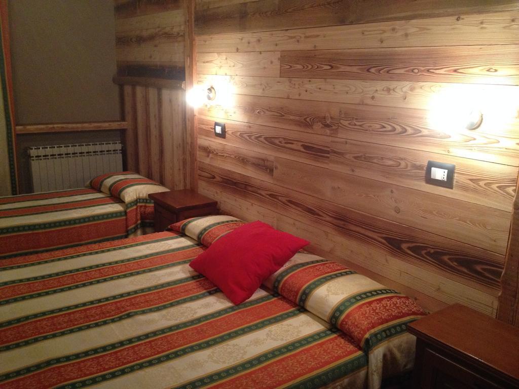 Hotel Trois Etoiles Entracque Ngoại thất bức ảnh