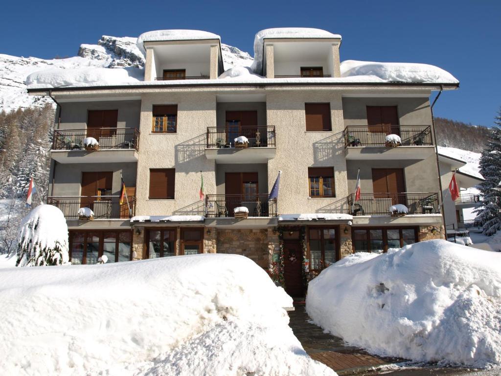Hotel Trois Etoiles Entracque Ngoại thất bức ảnh